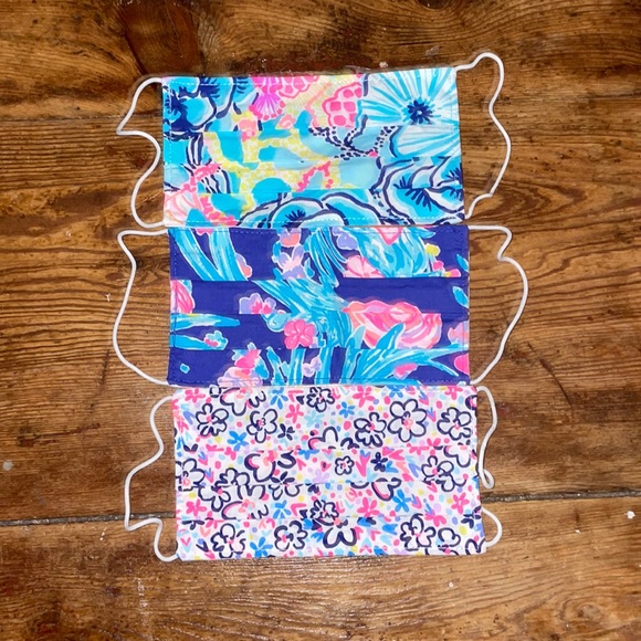 NWOT Set of 3 Lilly Pulitzer Face Masks - Picture 2 of 6